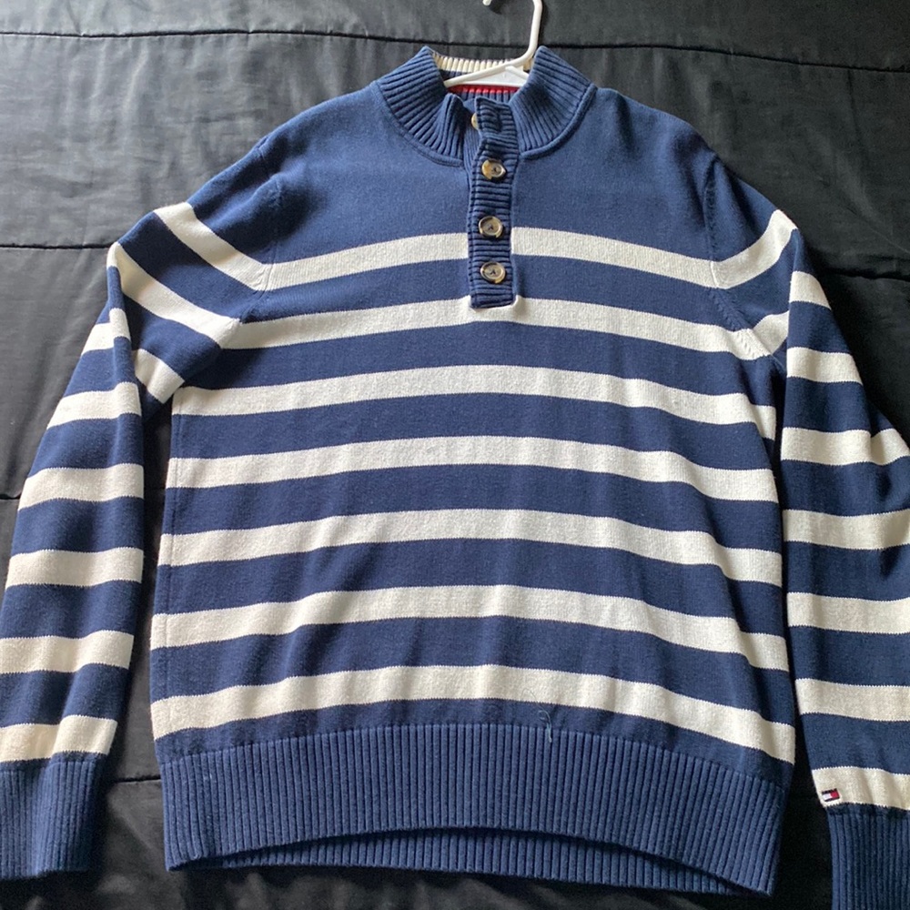 Tommy Hilfiger sweater
